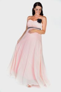 32. Pregnant prom dresses