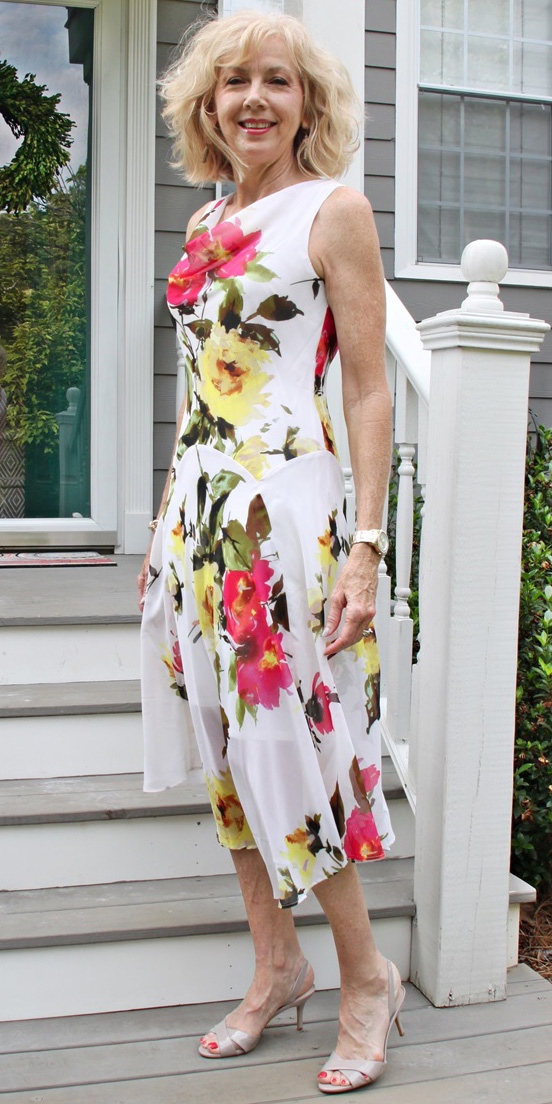 50 Cool Summer Dresses for Women Over 50 - Plus Size Women Fashion