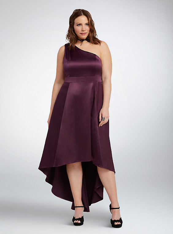 7. Formal dresses plus size