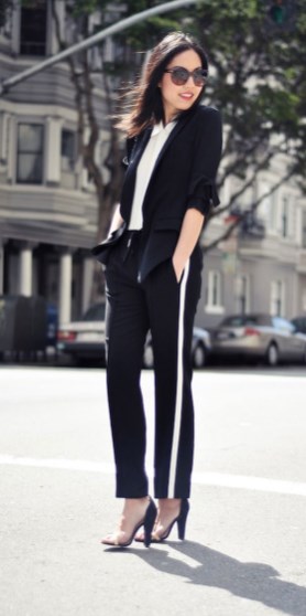 How To Dress Up To Look Tall