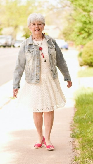 How To Wear Denim Jacket In Spring