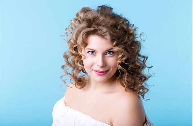 Curly Hairstyles For Over 40 And Overweight