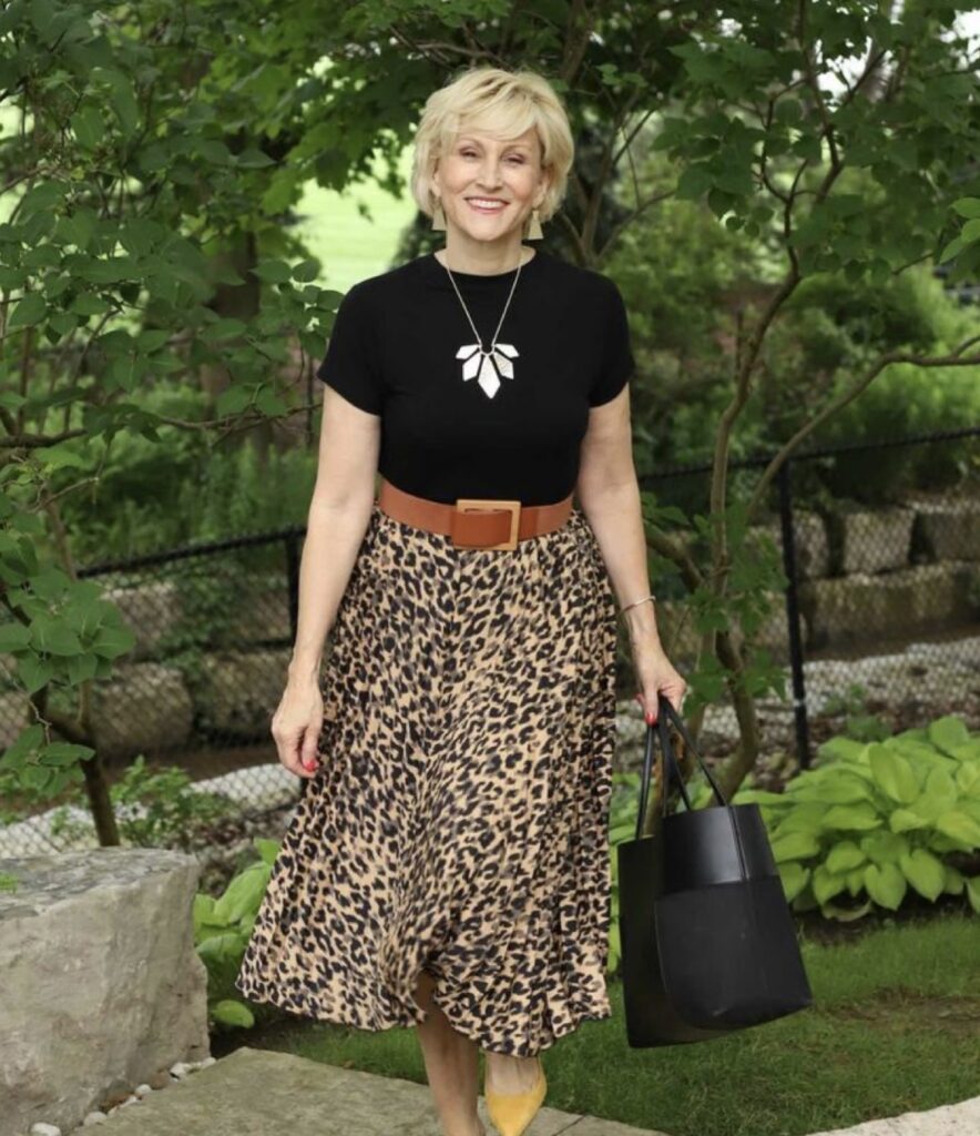 How to Dress at Your 55 & 57 Years Age? Sexy Dressing Tips for Over 50