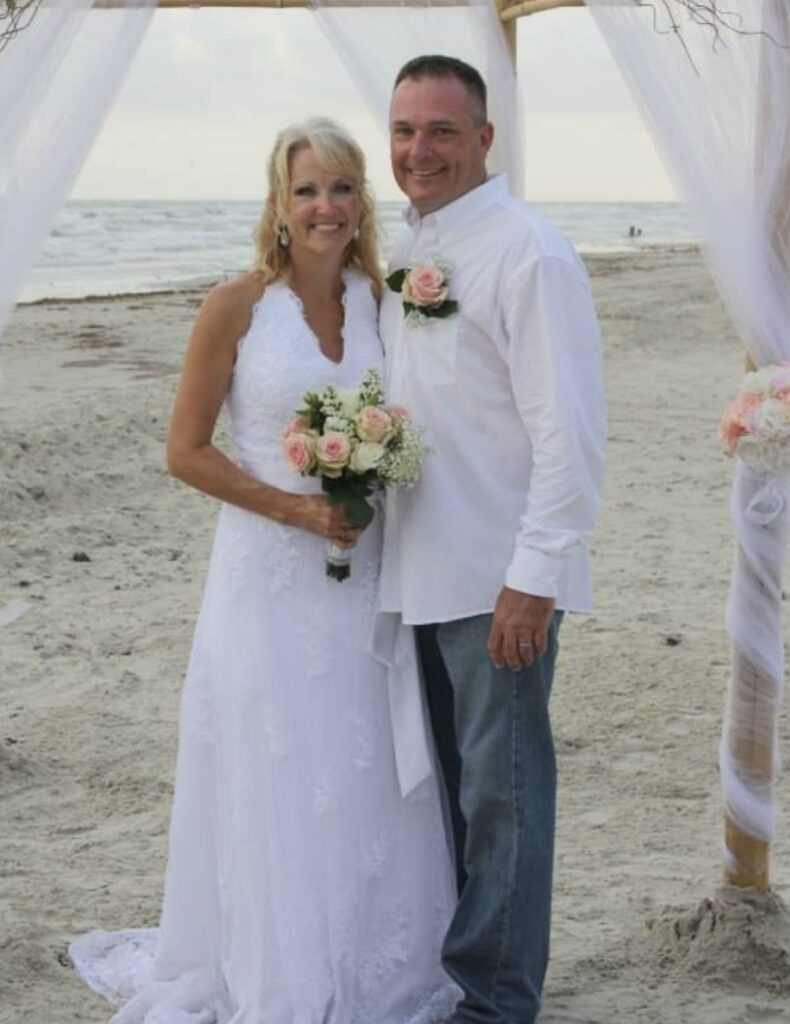 20 Perfect Beach Wedding Dresses for Second Marriage Over 40 - Plus ...