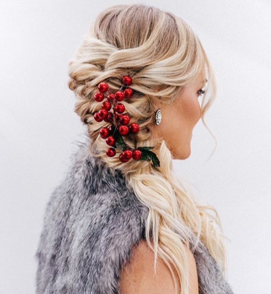 Easy Christmas Hairstyle Ideas To Next Level Your Party Look