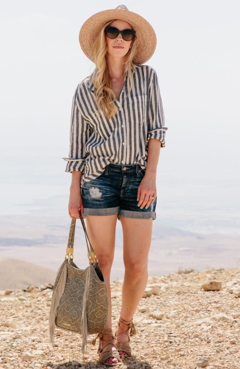 50 Latest Fashion Ideas for 45 Year Old Woman 2024