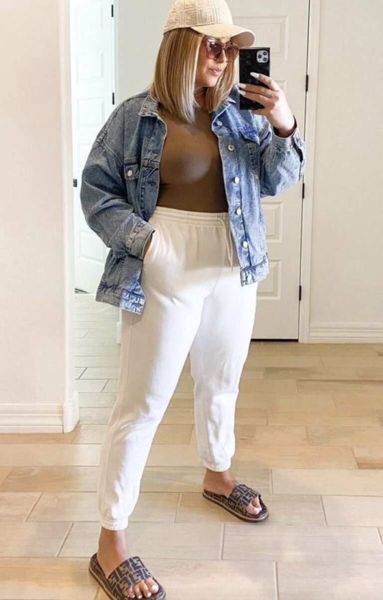 50 Latest Fashion Ideas for 45 Year Old Woman 2024