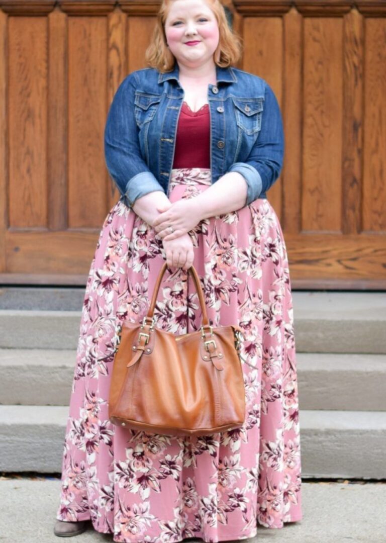 What to Wear if You are Short and Chubby? Chubby Ladies Fashion 2023