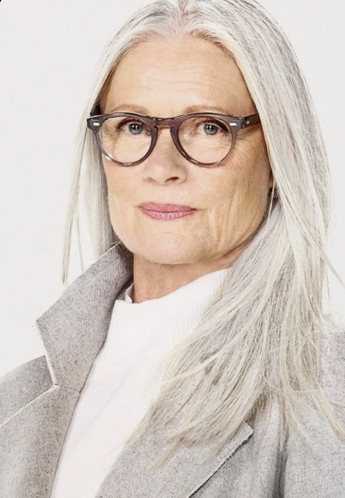 Medium Length Hairstyles For Over 60 With Glasses