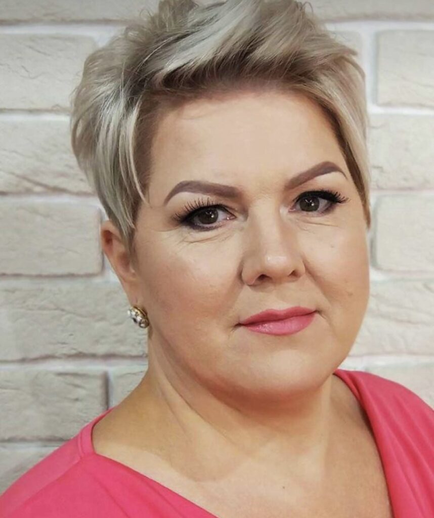 55+ Best Short Hairstyles for Overweight Over 50 2024 - Latest Plus