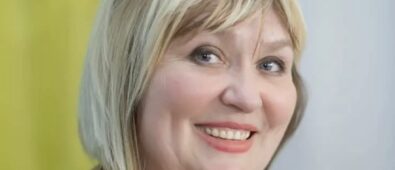 50 Latest Hairstyles for Over 60 with Round Face 2023 - Plus Size Women