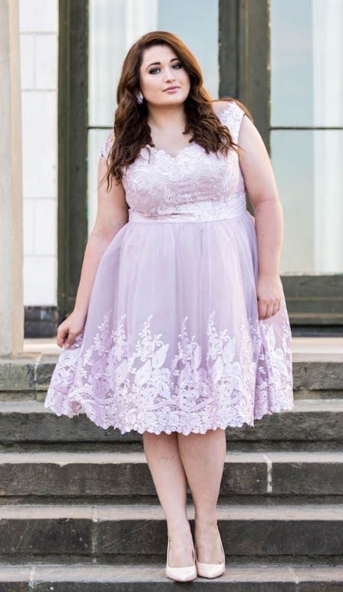 Beautiful Birthday Outfits For Curvy Women