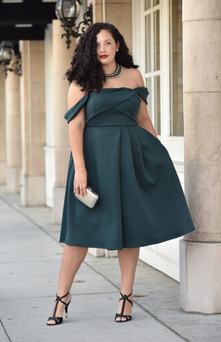 Trendy Outfits For Curvy Women